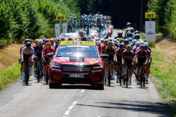 154 Fahrerinnen legen in acht Etappen 956 Kilometer zurück